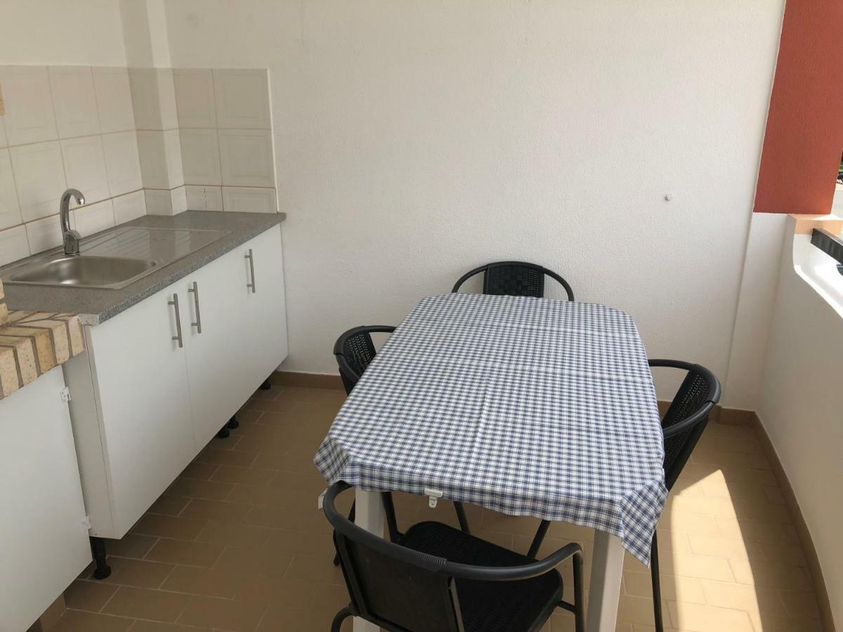 Olinda’s 2 Bedroom Apartment Lagos Buitenkant foto